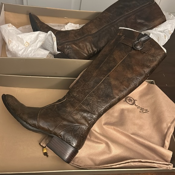 Born Shoes - Born Women's Heeled Boots - Brown